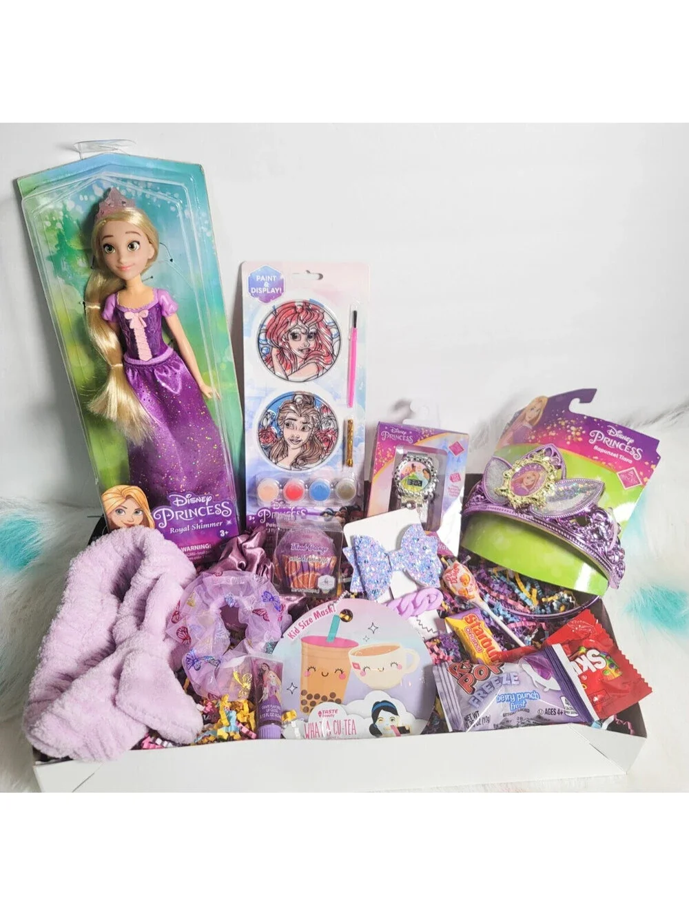 Disney Princess Girls Gift Box with Rapunzel Doll gift box